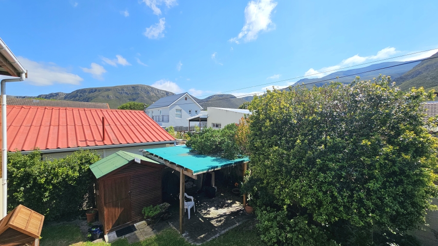 5 Bedroom Property for Sale in Voelklip Western Cape